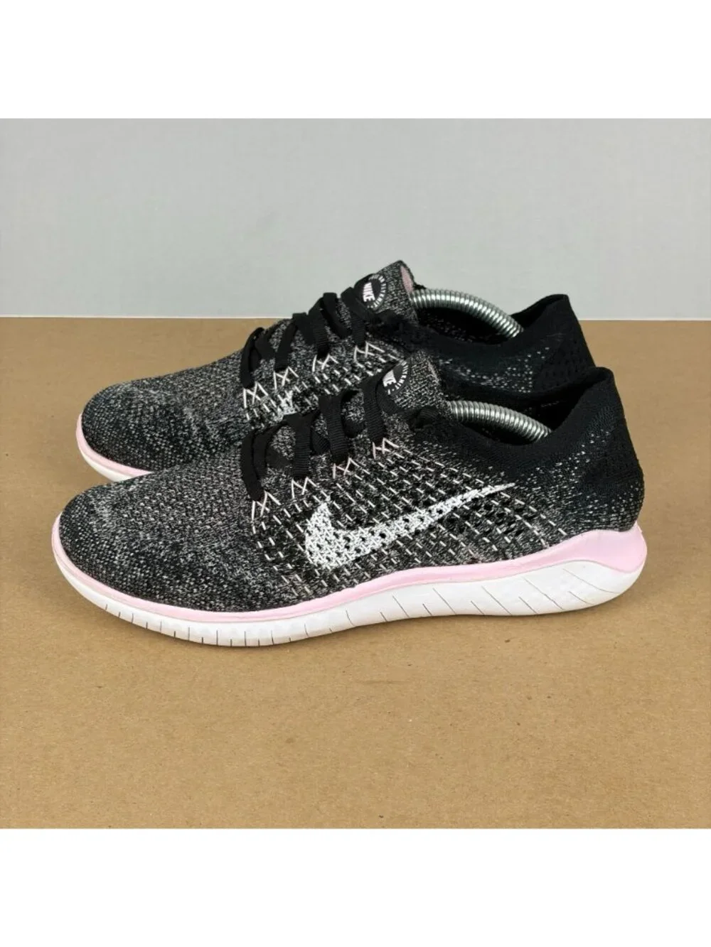 Nike Free RN Flyknit 2018 Athletic Running Shoes Womens 7.5 Black Pink Low Top